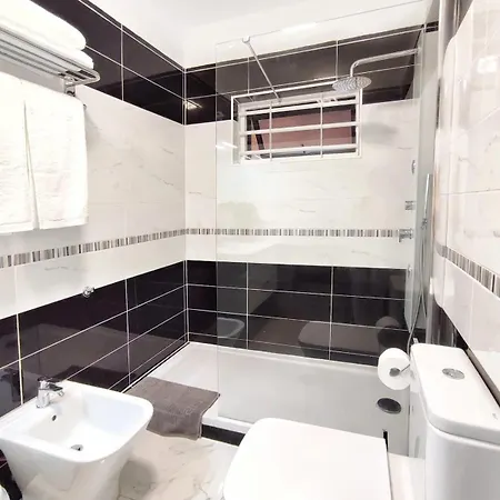 Sunshine Escape With Ocean View *