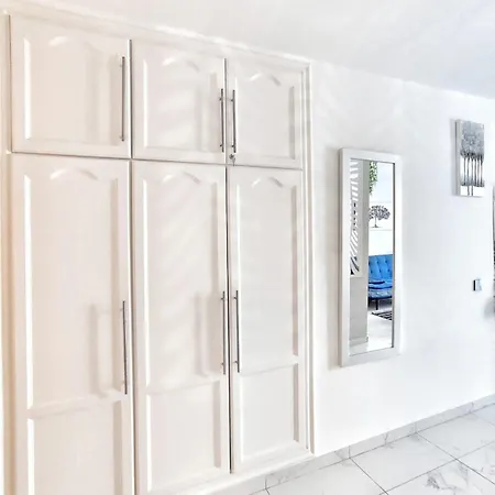 Sunshine Escape With Ocean View Apartament Costa Adeje (Tenerife)