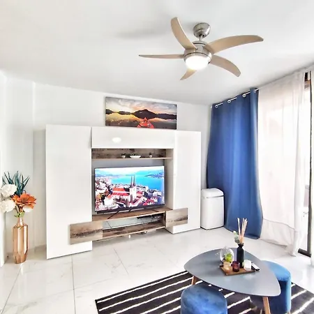 Sunshine Escape With Ocean View Appartement