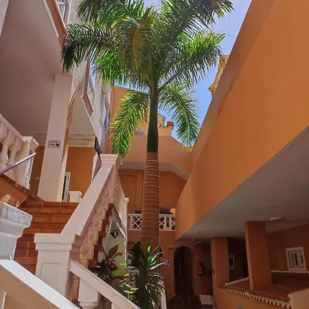 Sunshine Escape With Ocean View Apartament *