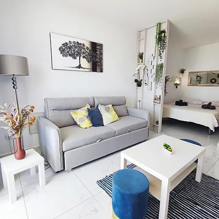 Daire Sunshine Escape With Ocean View