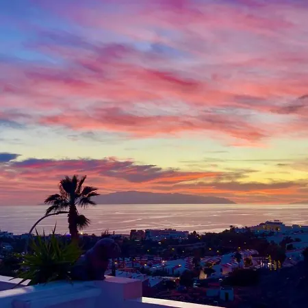Sunshine Escape With Ocean View * Costa Adeje (Tenerife)