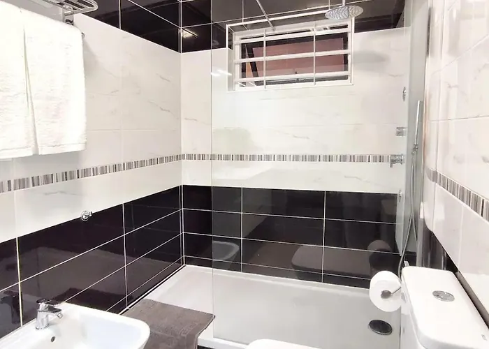 Sunshine Escape With Ocean View *